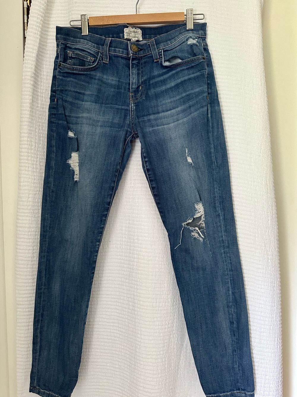 Current/Elliott Distressed Skinny Jeans in Medium Blue